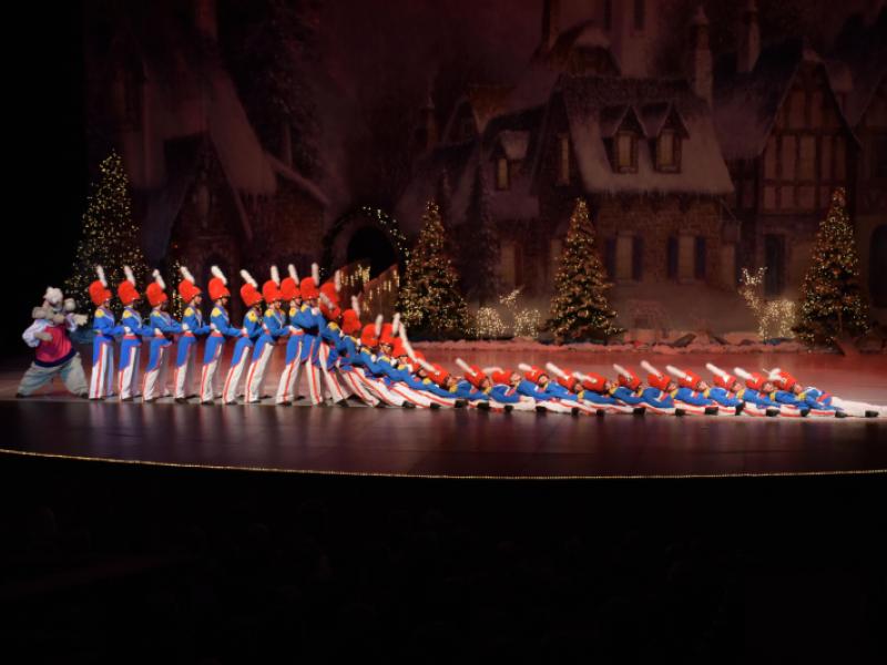 Spirit of Christmas Nutcracker Soldiers