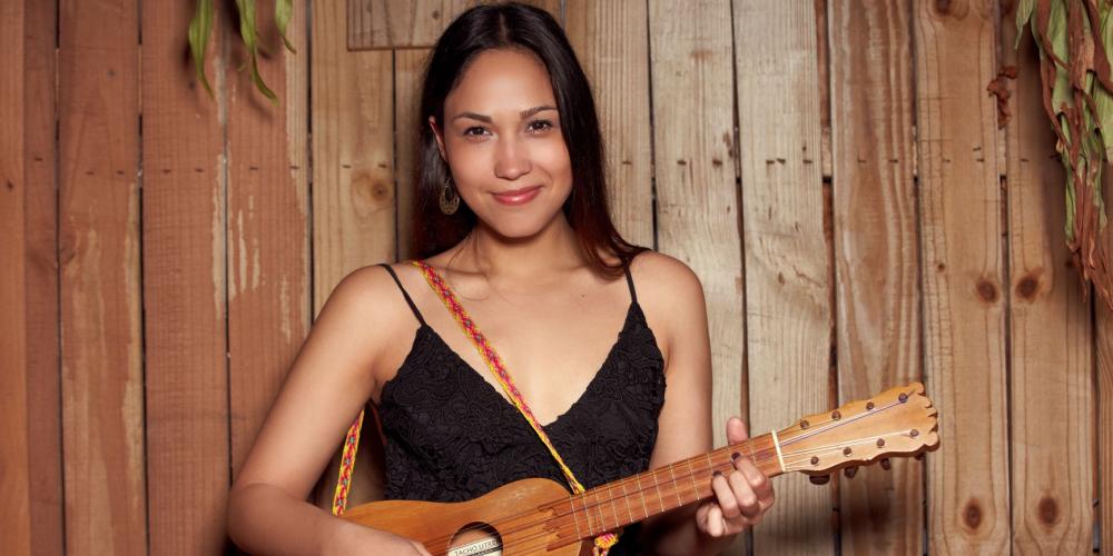Sonia De Los Santos 