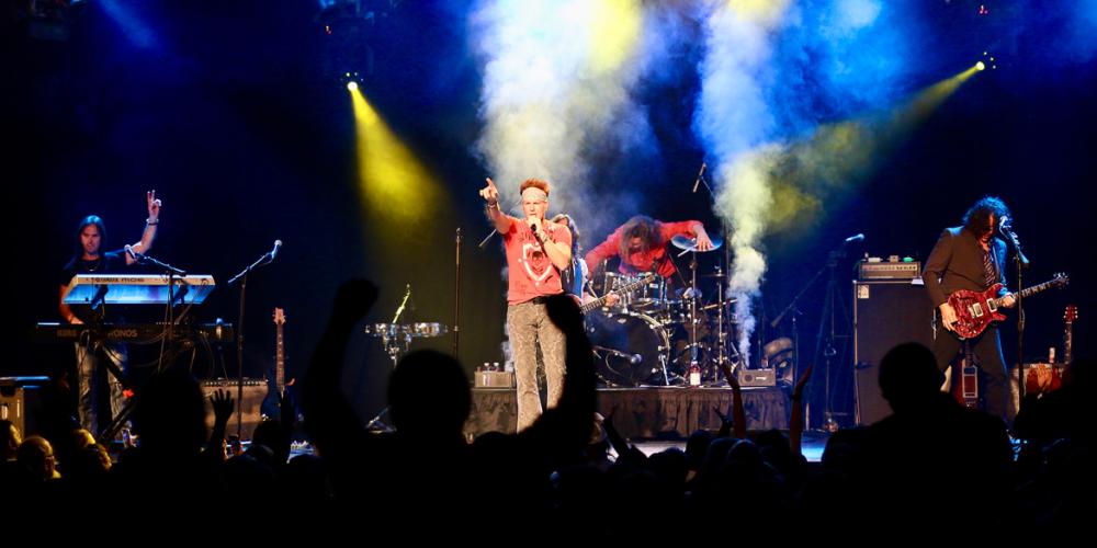 Journey USA Live on stage