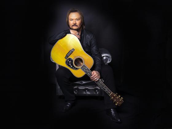 Travis Tritt - Acoustic Solo - at Mesa Arts Center Travis Tritt, Solo Acoustic - presented by Chandler Center for the Arts and Mesa Arts Center