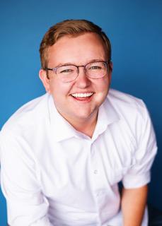 Caden Marshall (White Rabbit/Duloc Dancer/“Morning Person” Tap Dancer/Pinocchio Understudy) 