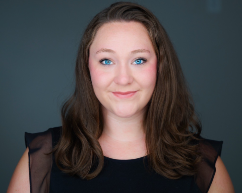 Katie Walsh (Ugly Duckling/Duloc Dancer/Ensemble)