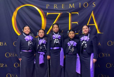 Mariachi Hermanas del Corazon standing together