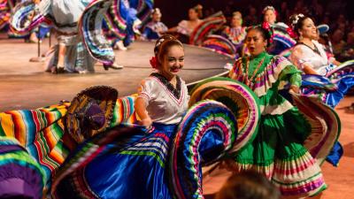 Dancers in action at the mariachi festival