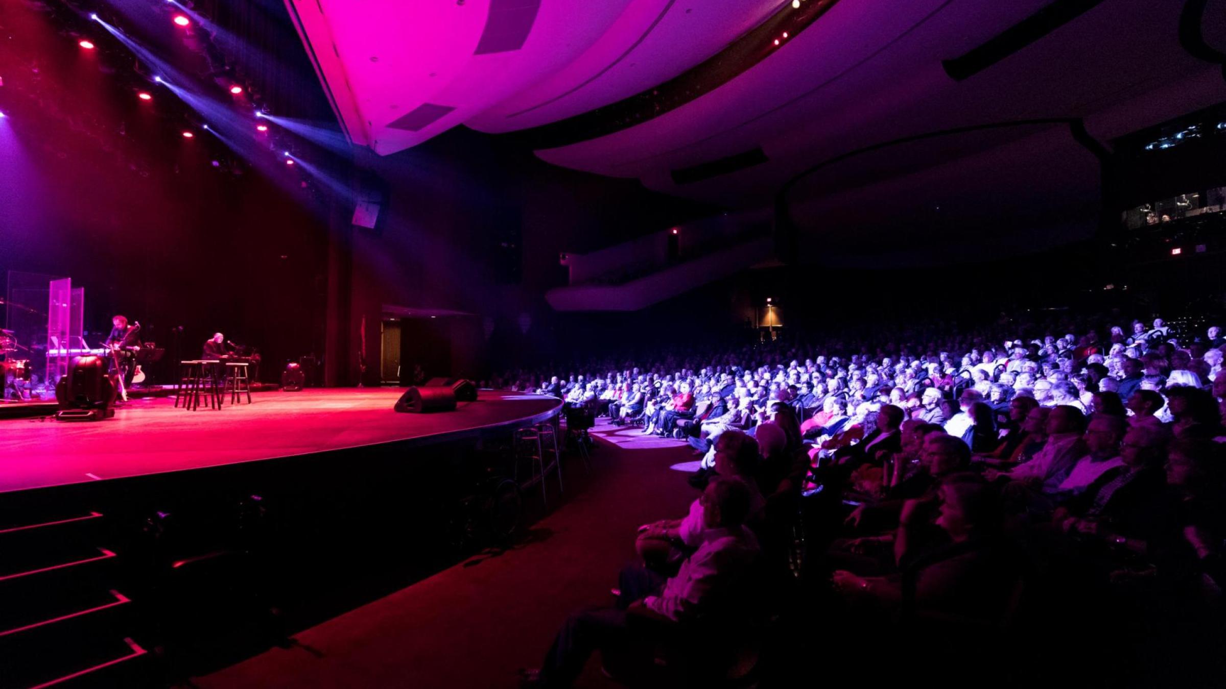 Steena Murray Mainstage can seat 800 to 1500 people.